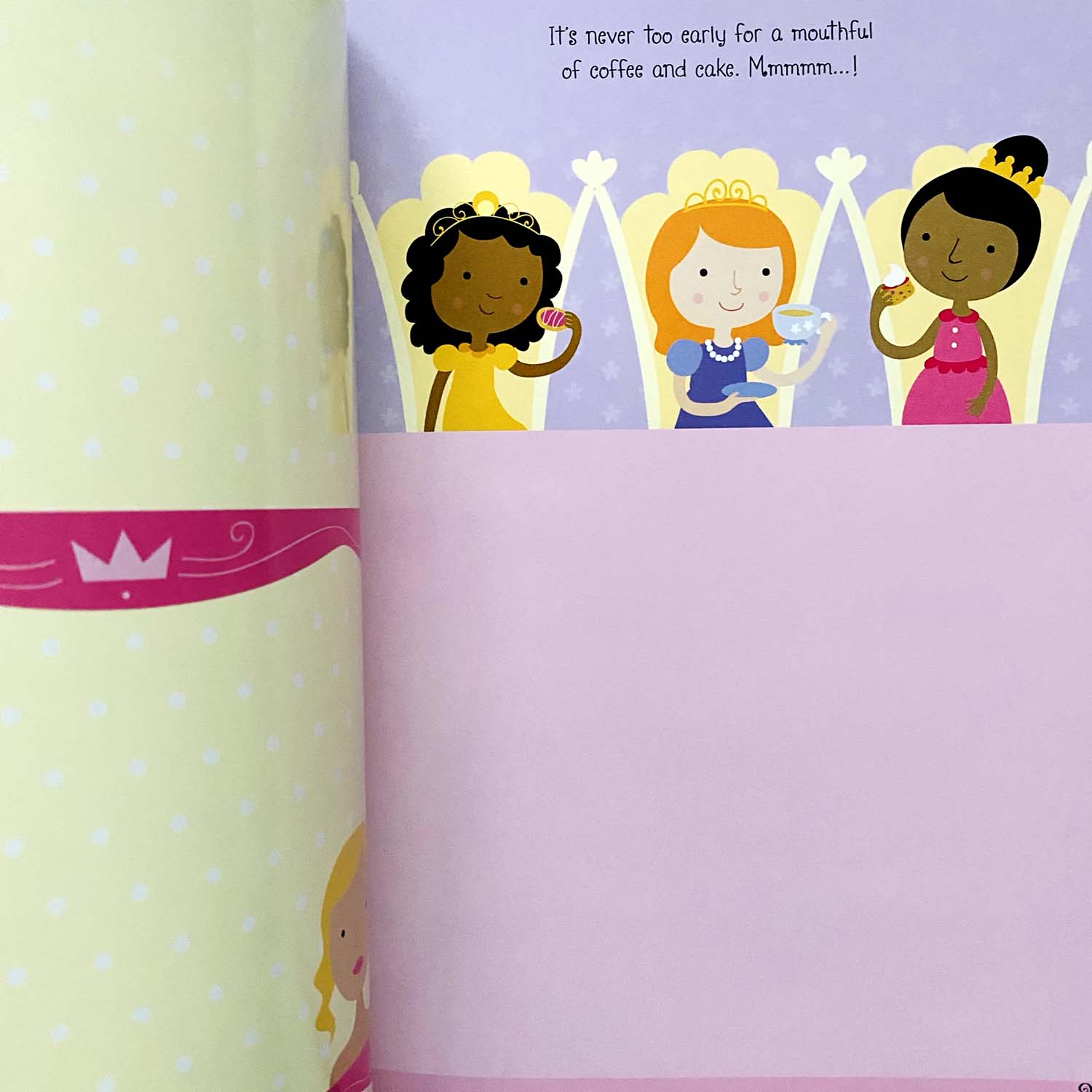 Книга Sparkly Princesses Sticker Book