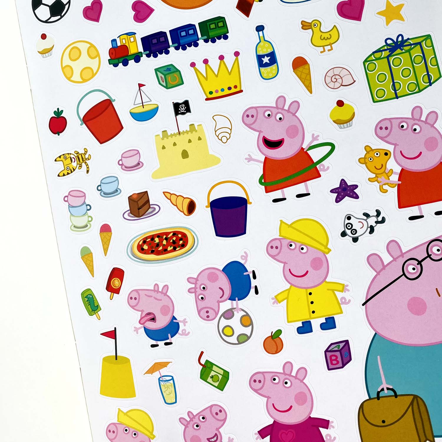Книга Peppa Pig: Daddy and Me Sticker Colouring Book