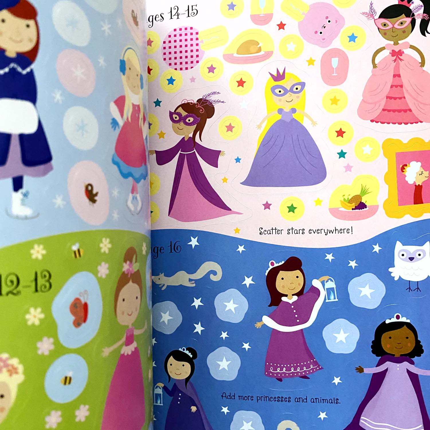 Книга Sparkly Princesses Sticker Book